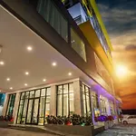 Grand Flora Hotel
