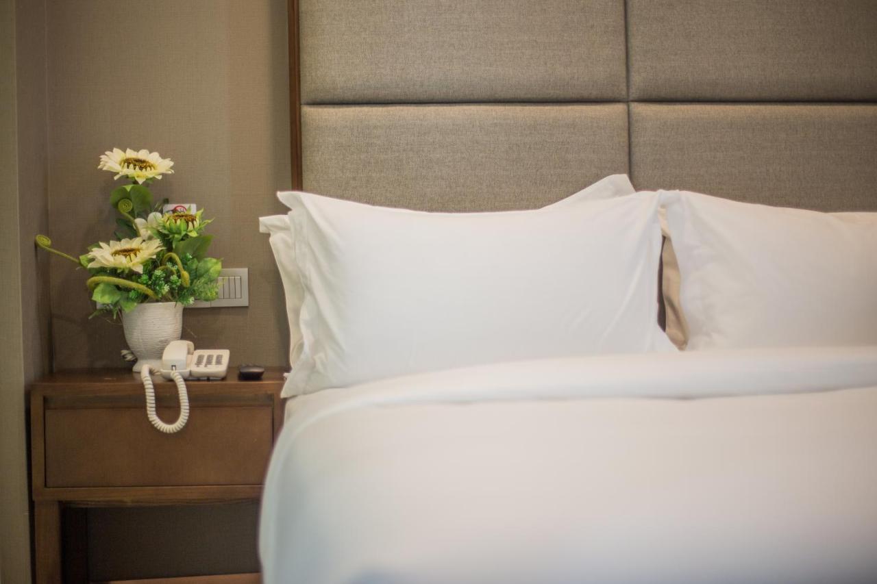 Hotel Grand Flora 3*